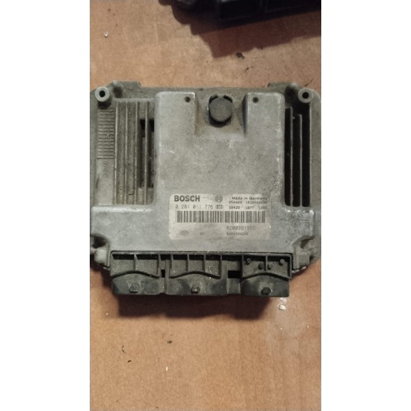 centralita motor renault scenic 2-0281011776